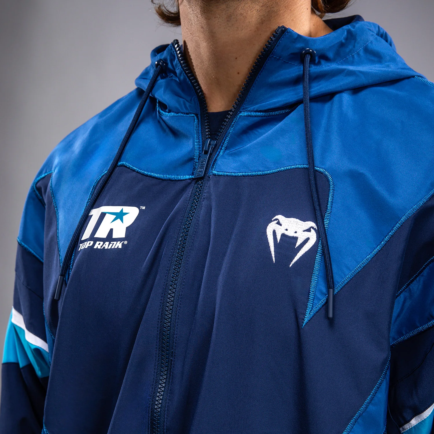 Venum x Top Rank Original Chaqueta Con Capucha para Hombre - Azul Marino - Image 6