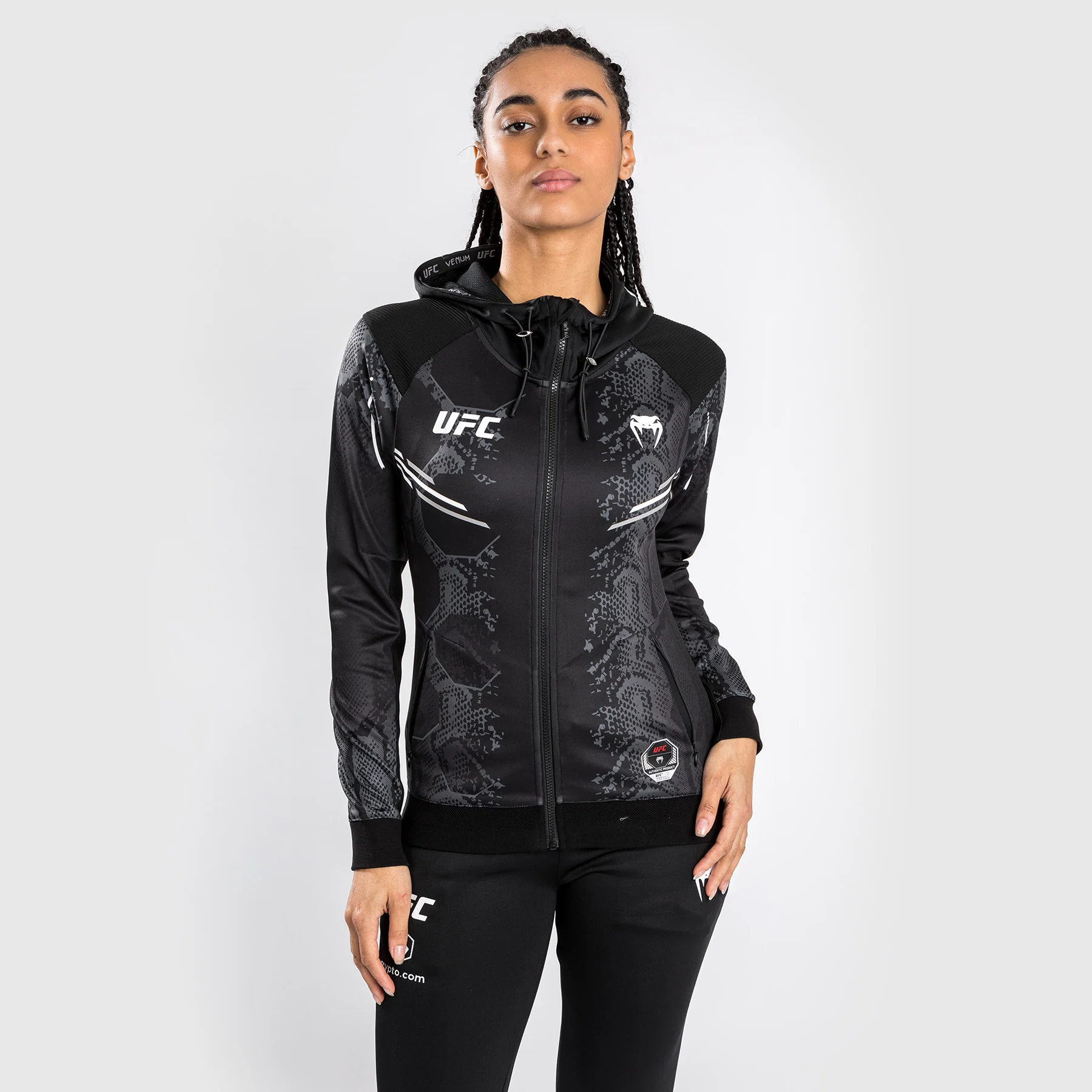 UFC Adrenaline by Venum Sudadera Personalizada Authentic Fight Night para Mujer - Negro - Image 2