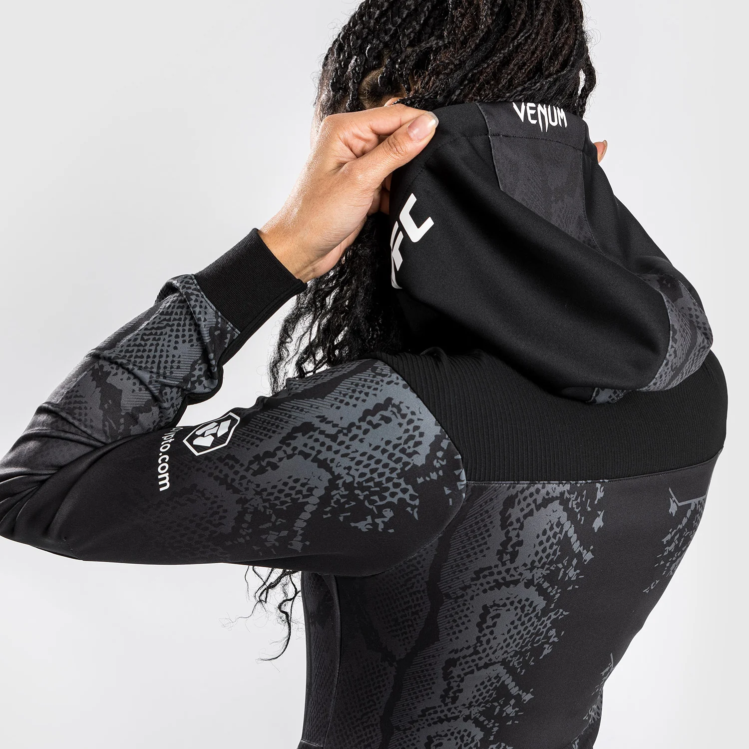 UFC Adrenaline by Venum Sudadera Personalizada Authentic Fight Night para Mujer - Negro - Image 9