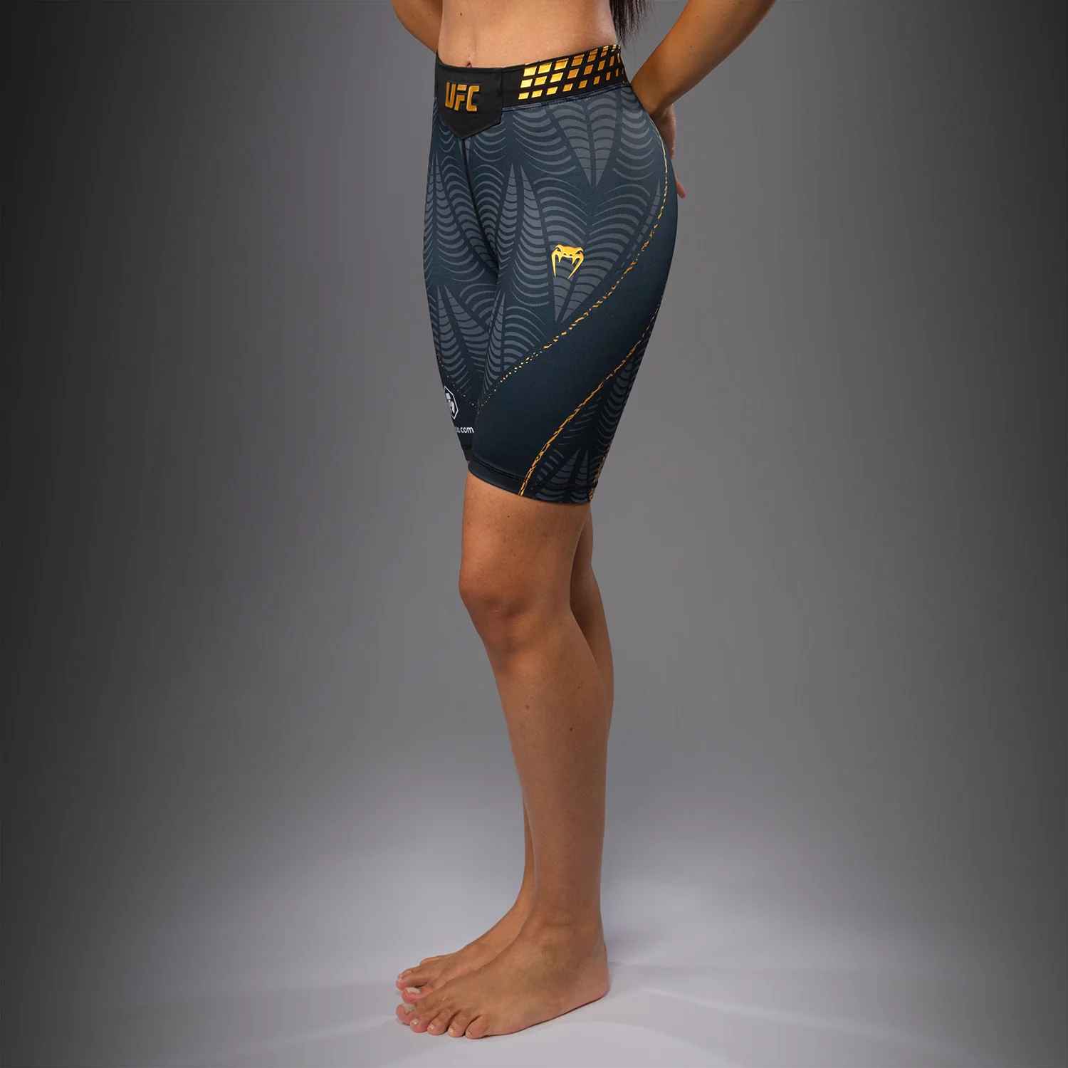 UFC Zenith by Venum Authentic Fight Night Short Vale Tudo ajuste largo Mujer Personalizado - Champion - Image 5